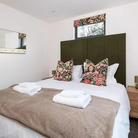 Crocus Penruddock, Dog & Eco Friendly With Hot Tub Penruddock